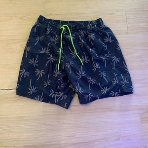 Men’s swim shorts